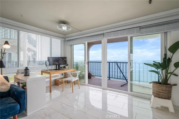 565 Esplanade 108, Redondo Beach, California 90277