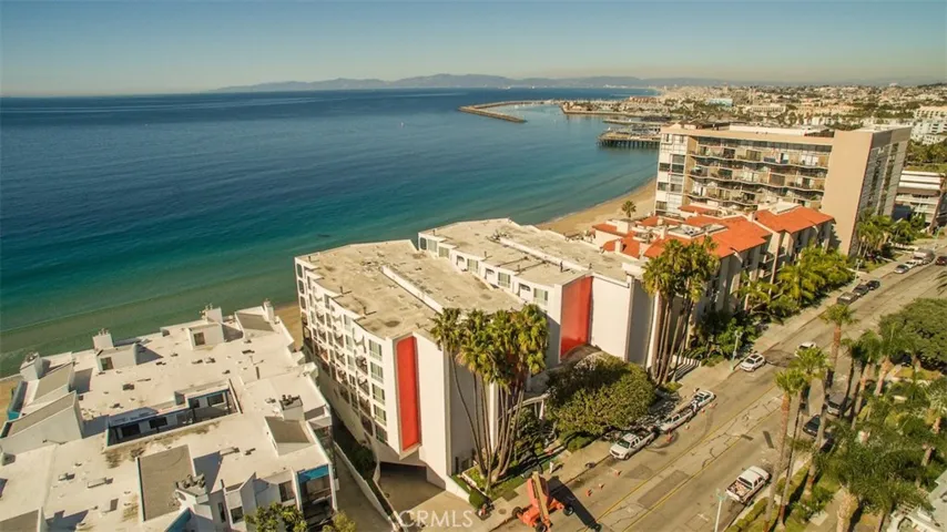 565 Esplanade 108, Redondo Beach, California 90277
