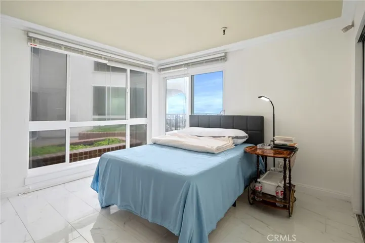 565 Esplanade 108, Redondo Beach, California 90277