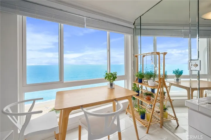 565 Esplanade 108, Redondo Beach, California 90277