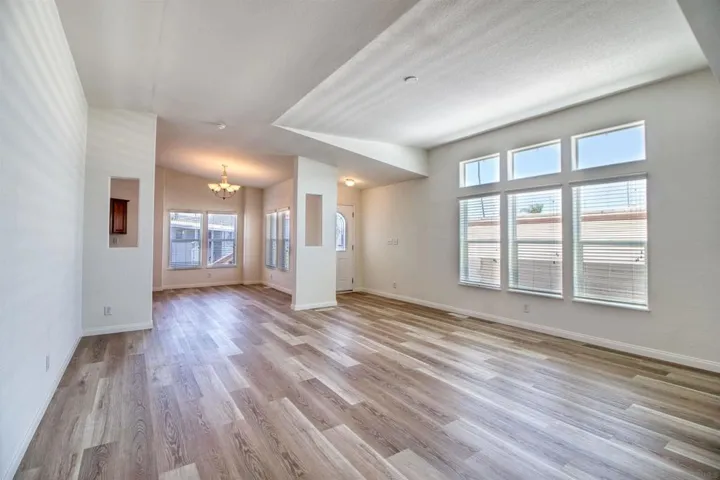 1600 E Vista Way Space 56, Vista, California 92084
