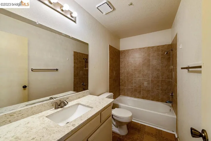 144 Harris Circle, Bay Point, California 94565