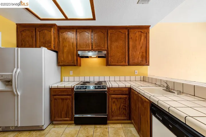 144 Harris Circle, Bay Point, California 94565