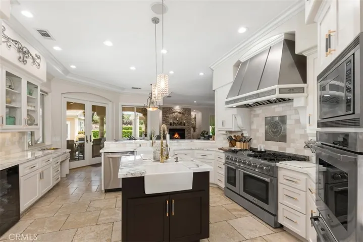 19495 Calle Juanito, Murrieta, California 92562