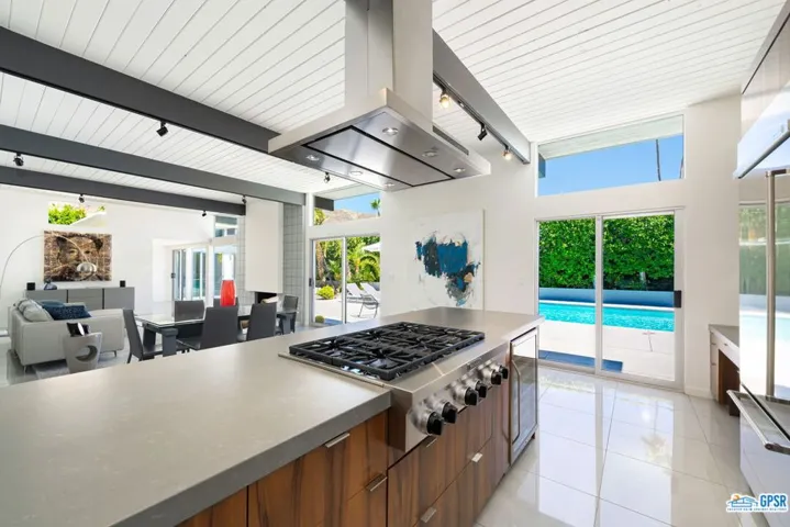 893 N Fair Circle, Palm Springs, California 92262
