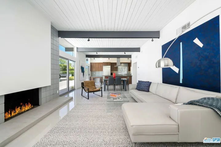 893 N Fair Circle, Palm Springs, California 92262