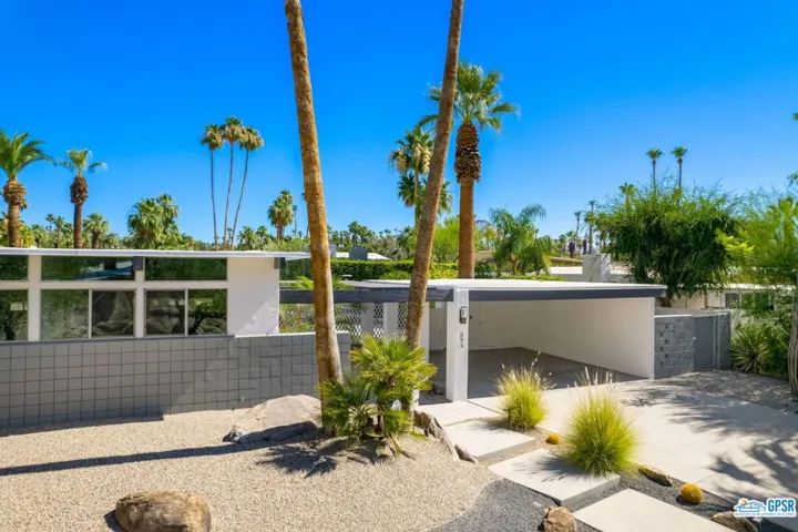 893 N Fair Circle, Palm Springs, California 92262