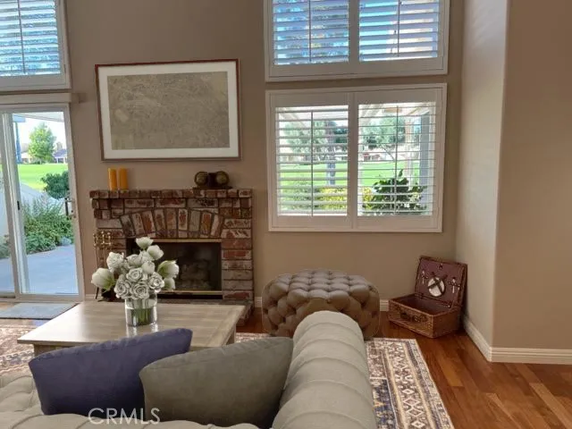 Family Room w/ firelplace