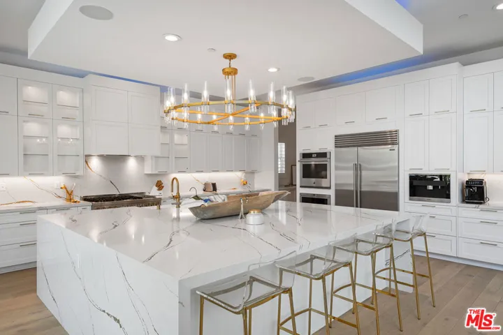 20150 Willoughby Lane, Porter Ranch, California 91326