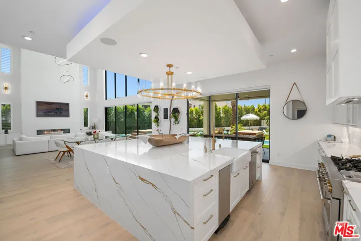 20150 Willoughby Lane, Porter Ranch, California 91326