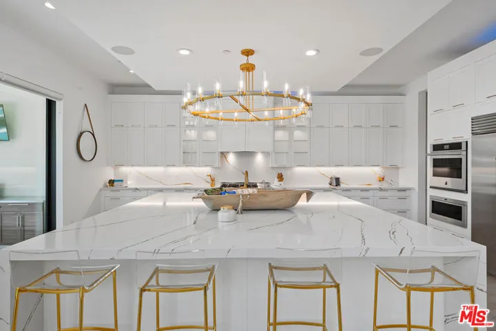 20150 Willoughby Lane, Porter Ranch, California 91326
