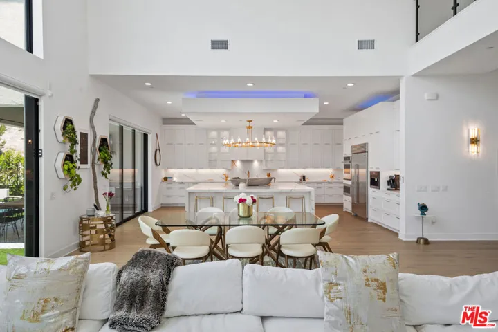 20150 Willoughby Lane, Porter Ranch, California 91326