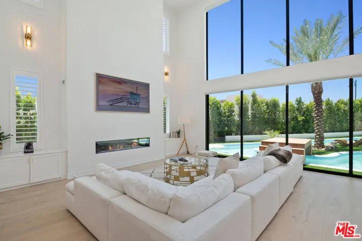 20150 Willoughby Lane, Porter Ranch, California 91326