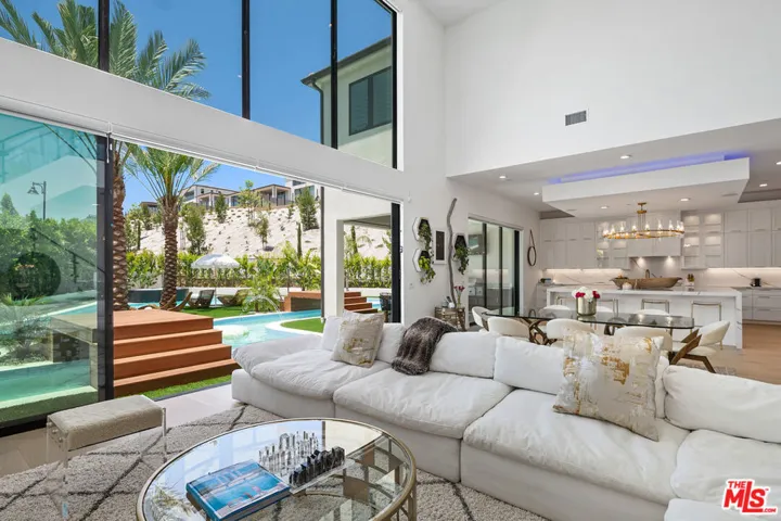 20150 Willoughby Lane, Porter Ranch, California 91326