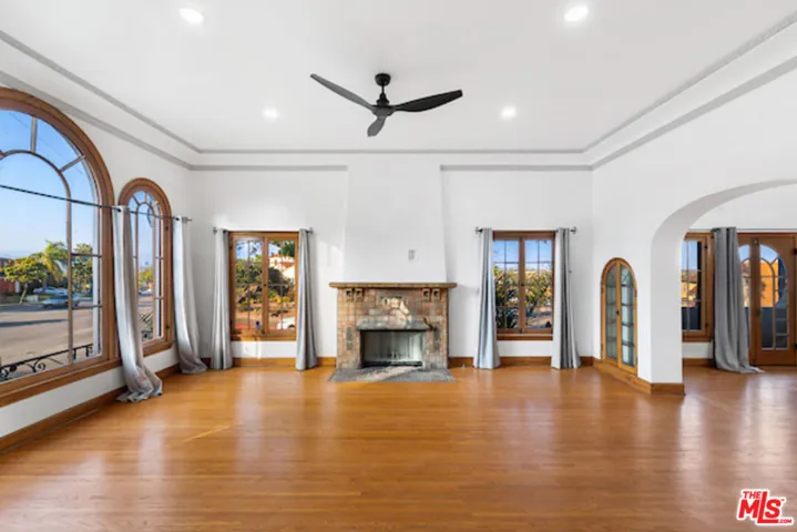 4900 Angeles Vista Boulevard, View Park, California 90043