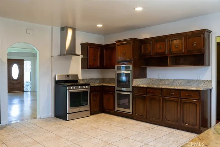 3833 2nd Avenue, Leimert Park, California 90008
