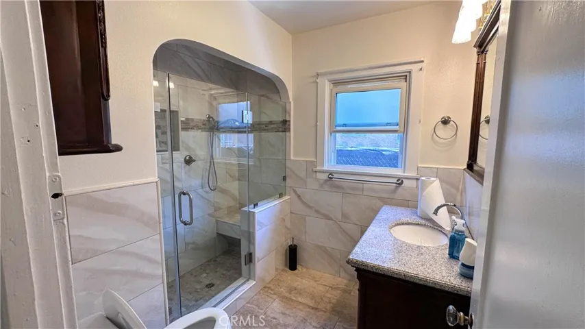 3833 2nd Avenue, Leimert Park, California 90008