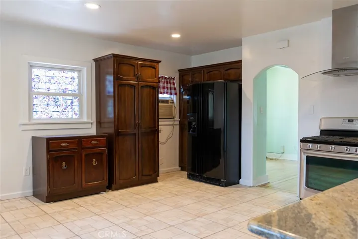 3833 2nd Avenue, Leimert Park, California 90008