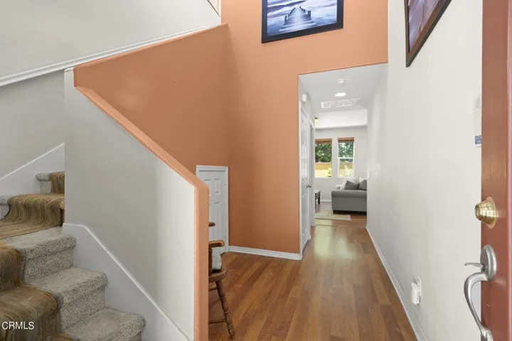 5-web-or-mls-Upmarketmedia_565She-15
