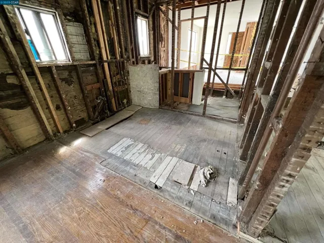 Upper level