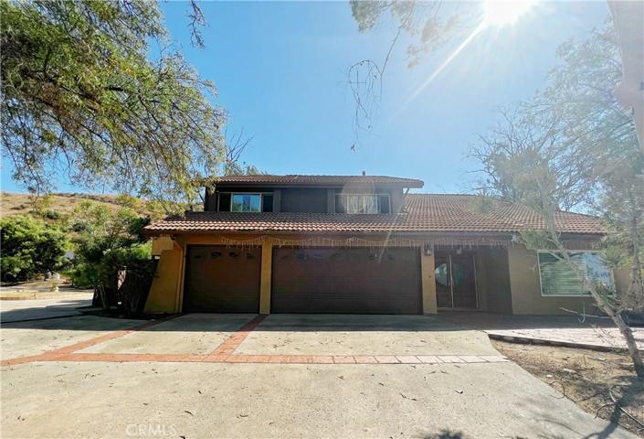 20605 Broadview Drive, Lake Mathews, California 92570