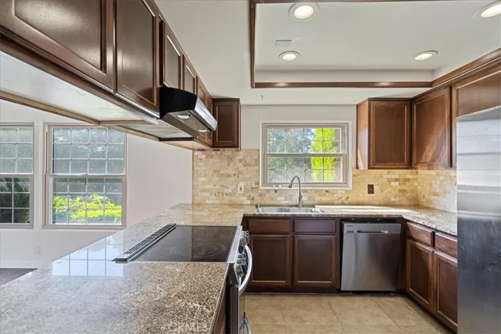 112 Carrie Lane, Redlands, California 92373