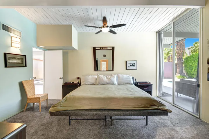MAIN BEDROOM HEAD ON.jpg mls