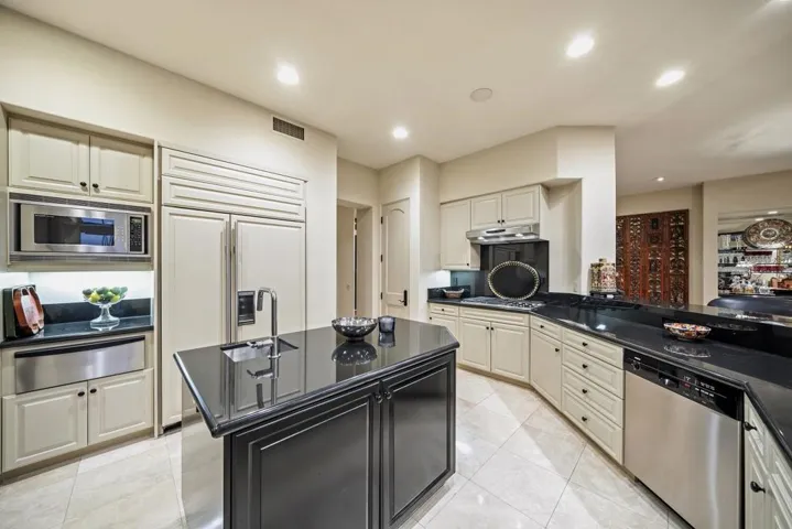 73932 DESERT BLOOM TRAIL 30