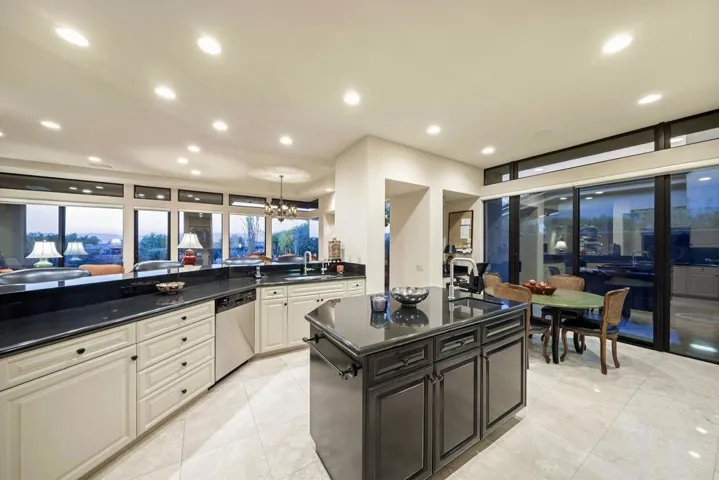 73932 DESERT BLOOM TRAIL 27