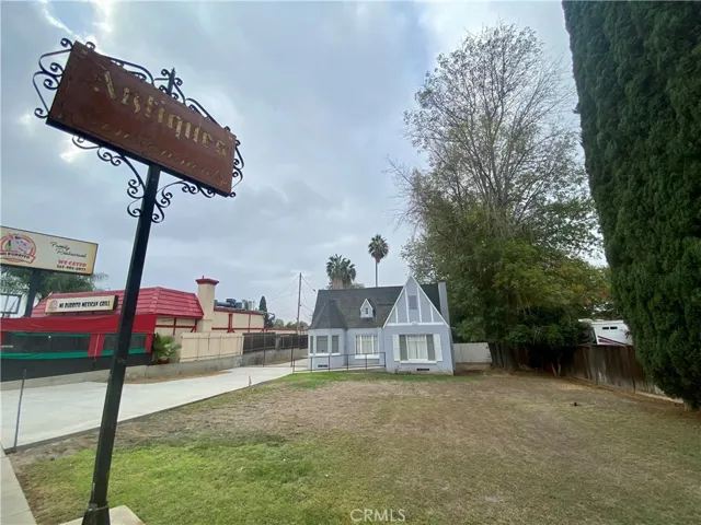 15844 Whittier Boulevard, Whittier, California 90603