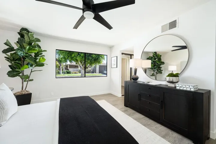 42-web-or-mls-NC_Tiffany_OPMG_0723_196
