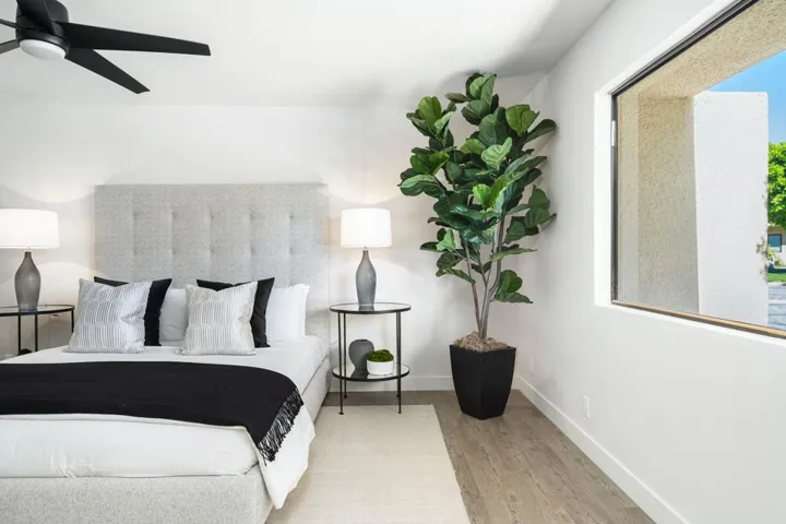 46-web-or-mls-NC_Tiffany_OPMG_0723_200