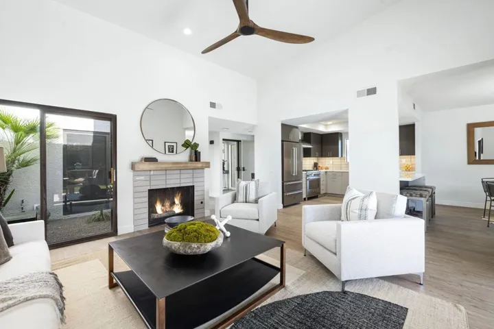 25-web-or-mls-NC_Tiffany_OPMG_0723_179