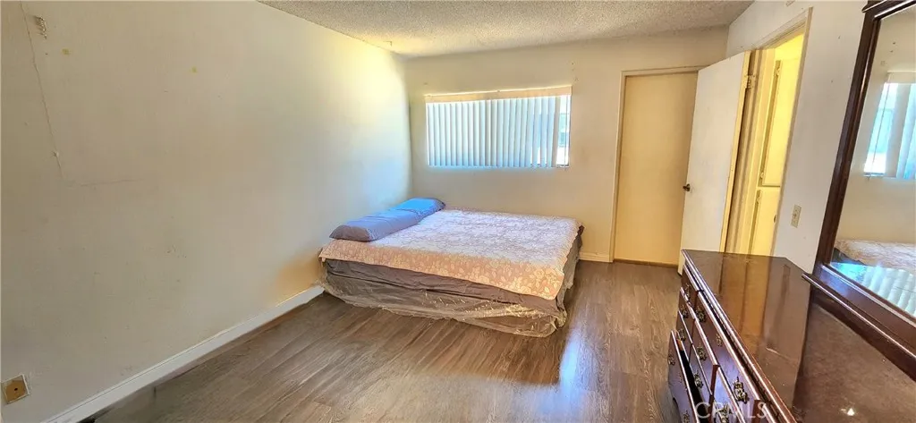 9210 Van Nuys Boulevard Unit 14, Van Nuys, California 91402