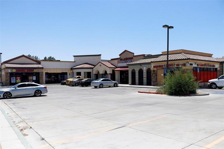 15517 Village Drive, Victorville, California 92394