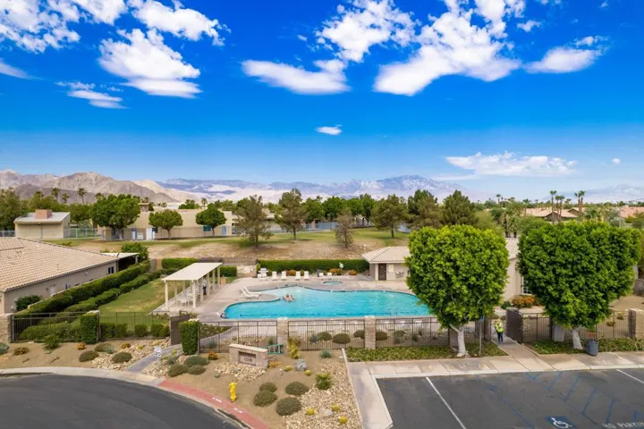 44-web-or-mls-7-print-SSCarmelValleyAve_