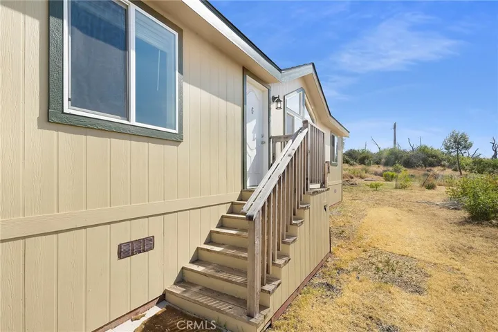 185 Little Oak Road, Oroville, California 95966