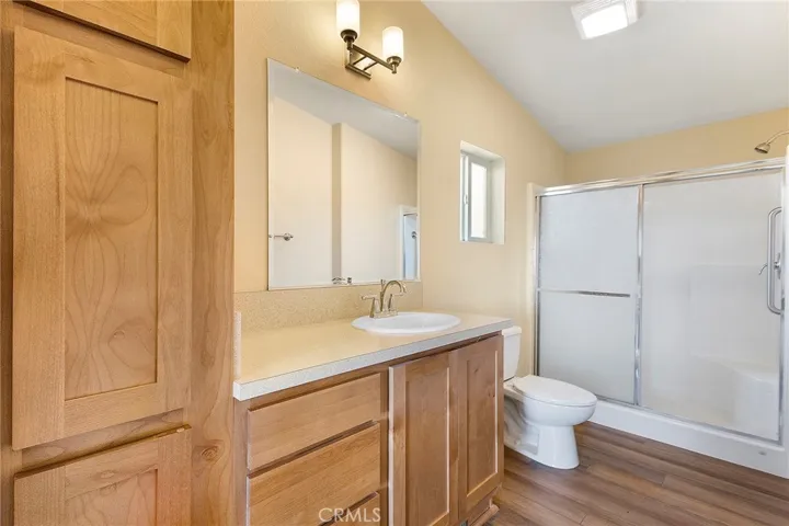 185 Little Oak Road, Oroville, California 95966