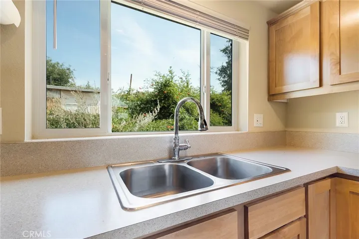 185 Little Oak Road, Oroville, California 95966