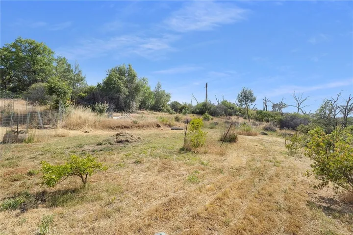 185 Little Oak Road, Oroville, California 95966
