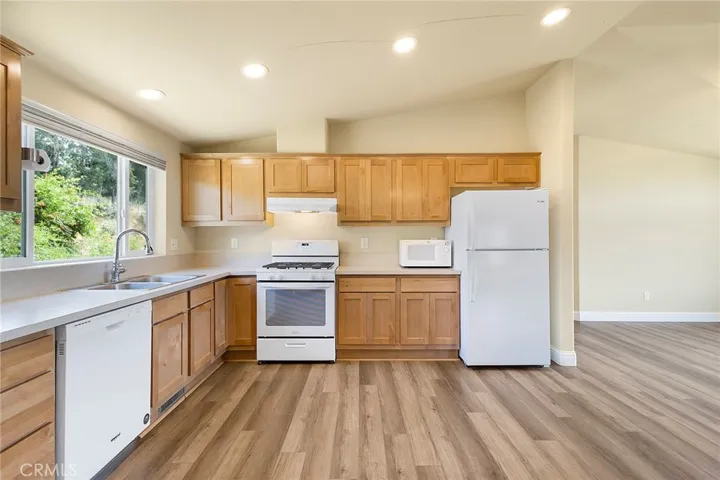 185 Little Oak Road, Oroville, California 95966