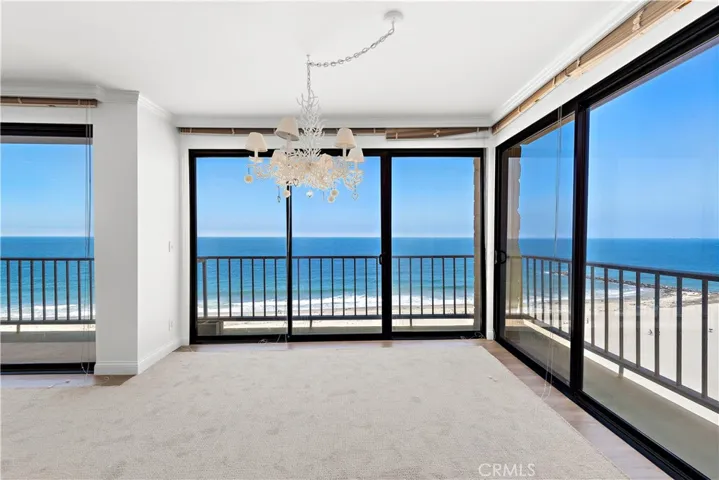727 Esplanade Unit 307, Redondo Beach, California 90277