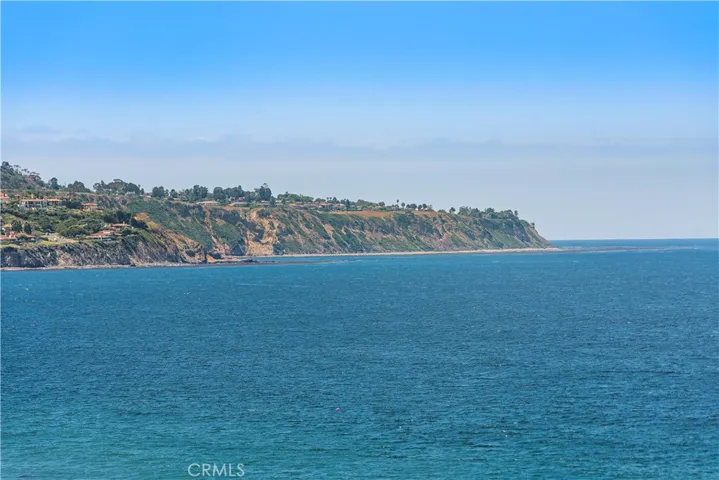727 Esplanade Unit 307, Redondo Beach, California 90277