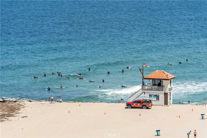 727 Esplanade Unit 307, Redondo Beach, California 90277