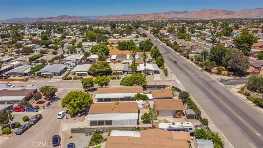 352 Siesta Court, Hemet, California 92543