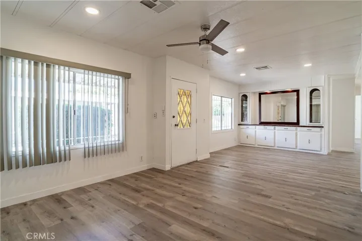 352 Siesta Court, Hemet, California 92543