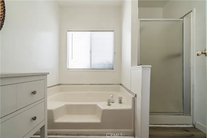 352 Siesta Court, Hemet, California 92543