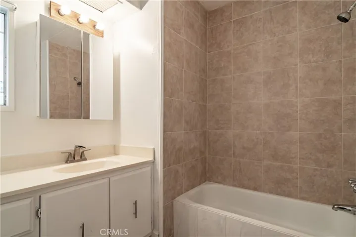 352 Siesta Court, Hemet, California 92543