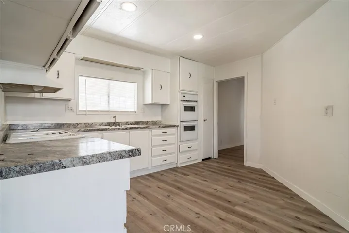 352 Siesta Court, Hemet, California 92543