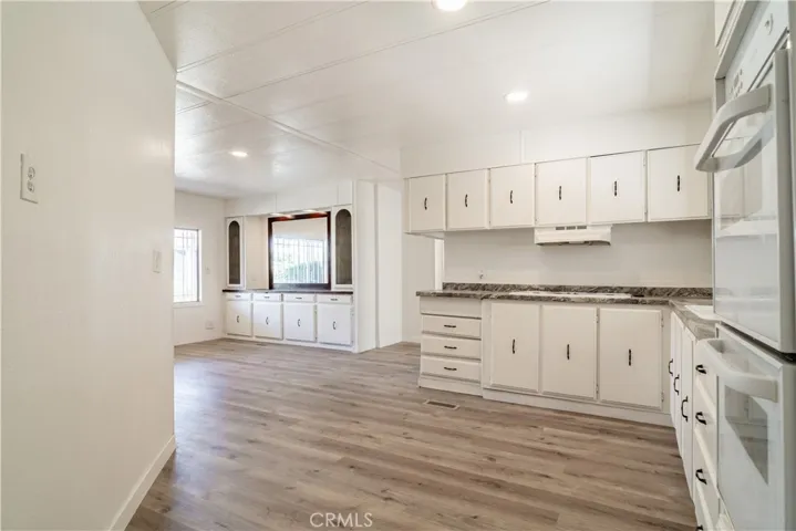 352 Siesta Court, Hemet, California 92543